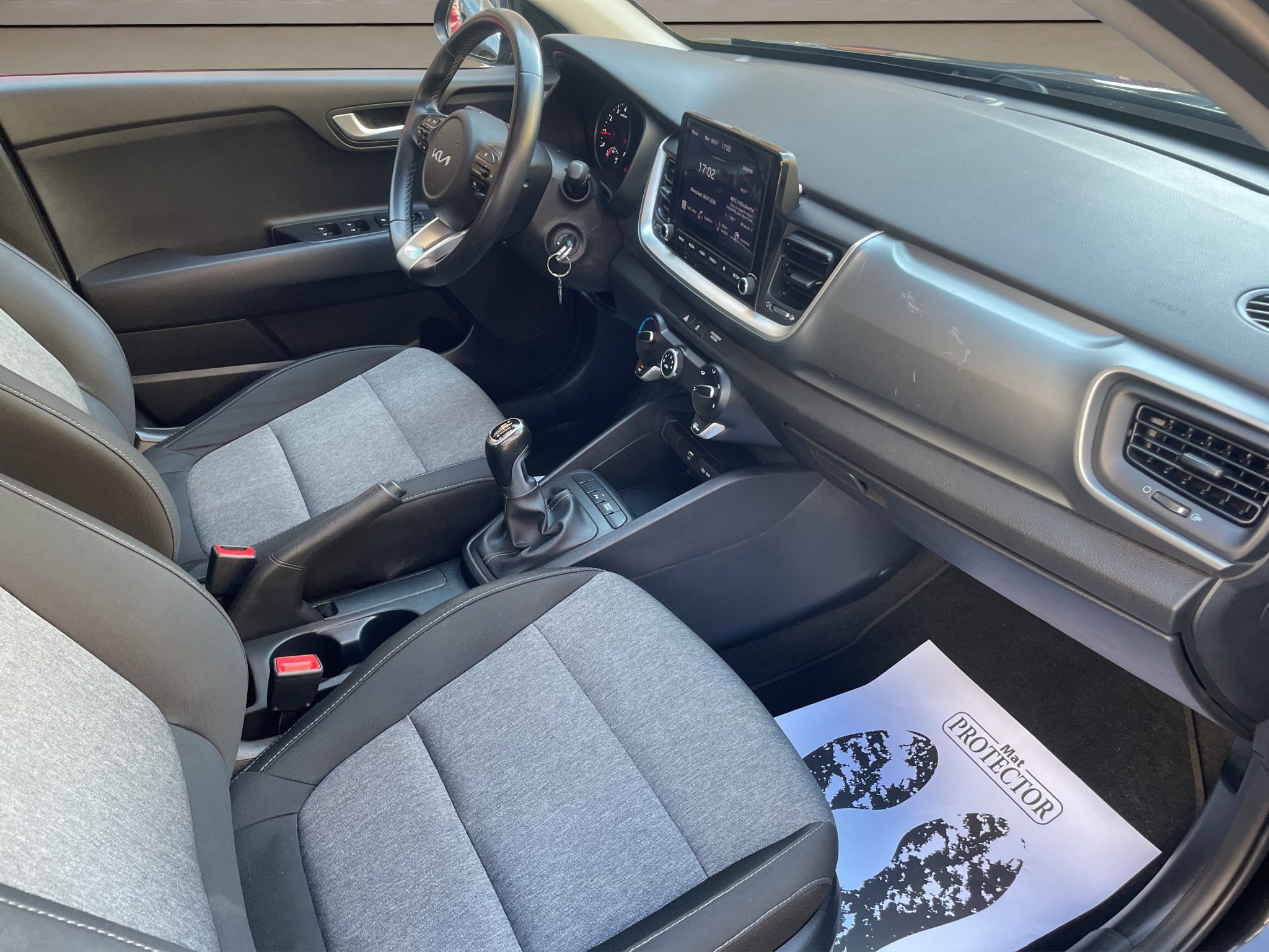 11.KIASTONIC_BENZINA_MANUALE